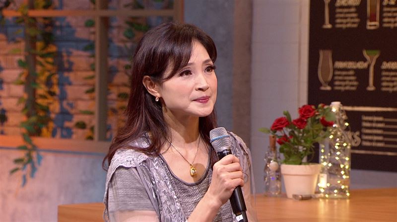 最猛「星女郎」!她挤掉巩俐 愿为周星驰牺牲1事爆红