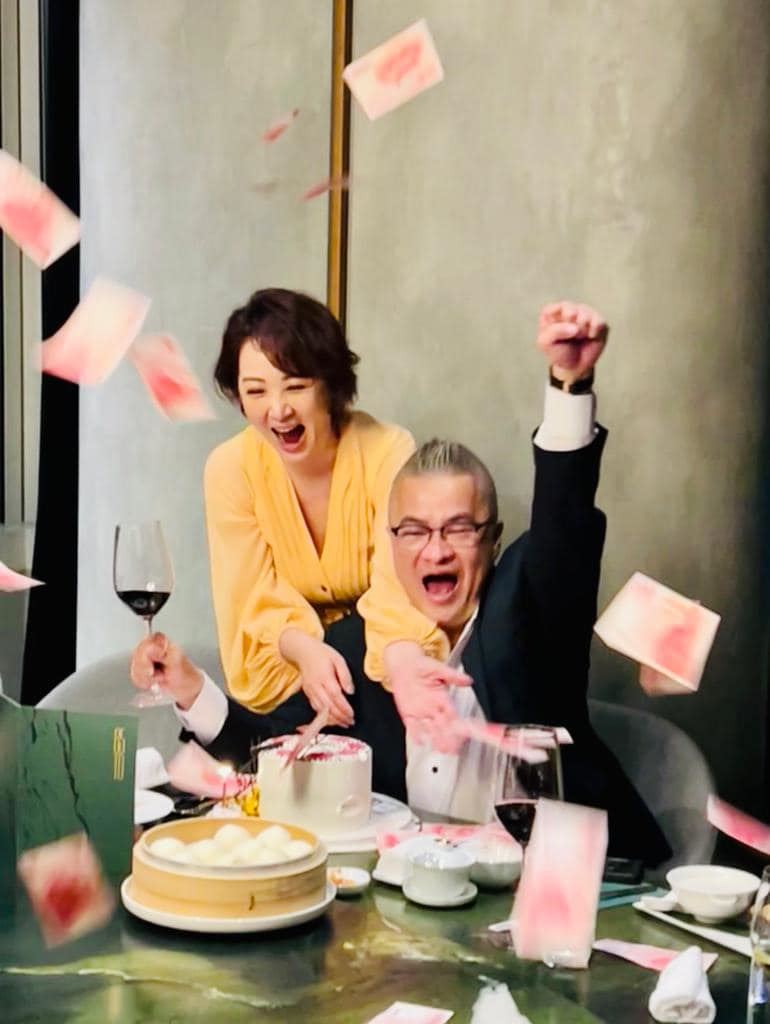 二手价太惊人!郁方580万奥迪2天成交 买家出手狂举曝