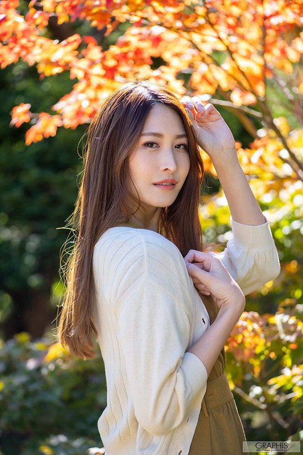 想当专属女优拿高薪?引退也是一种策略!
