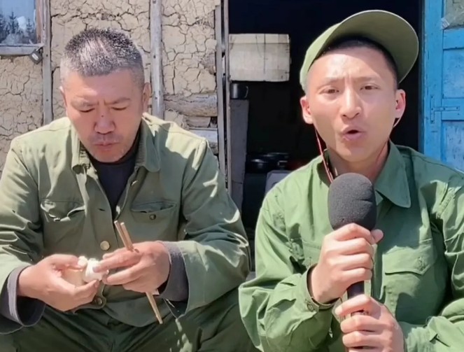 方丈调侃散打欺负铁岭辉他是网红前辈,精神病二期!方丈调侃散打欺负铁岭辉!