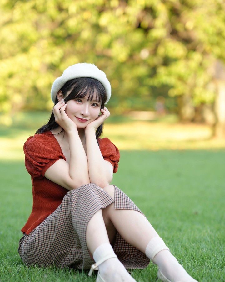 Nia(伊东める)出道作品番号及封面,Nia个人简介