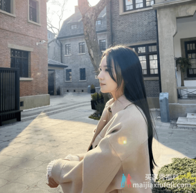 刷40万拒绝任何肢体接触,梦幻女主播被榜一开锤,被线下套路欺骗
