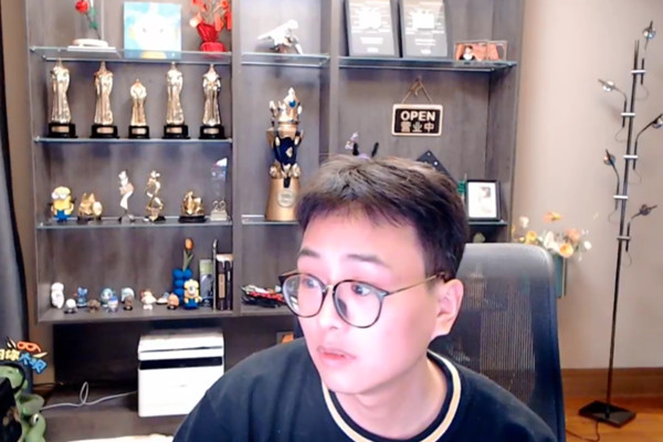 斗鱼炉石一哥锦衣夜行被女主播喊BT斗鱼炉石一哥被女主播喊BT?水友:锦衣夜行的常规操...