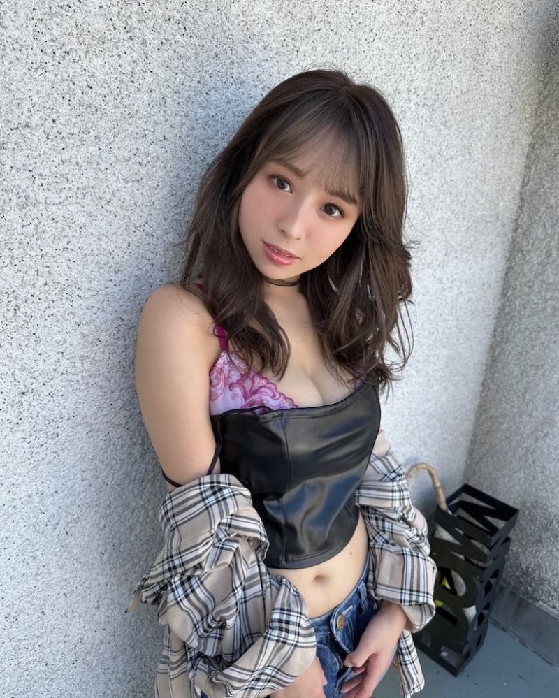 木瓜形G奶小只马《天音真比奈》精选作品推荐介绍及封面预览