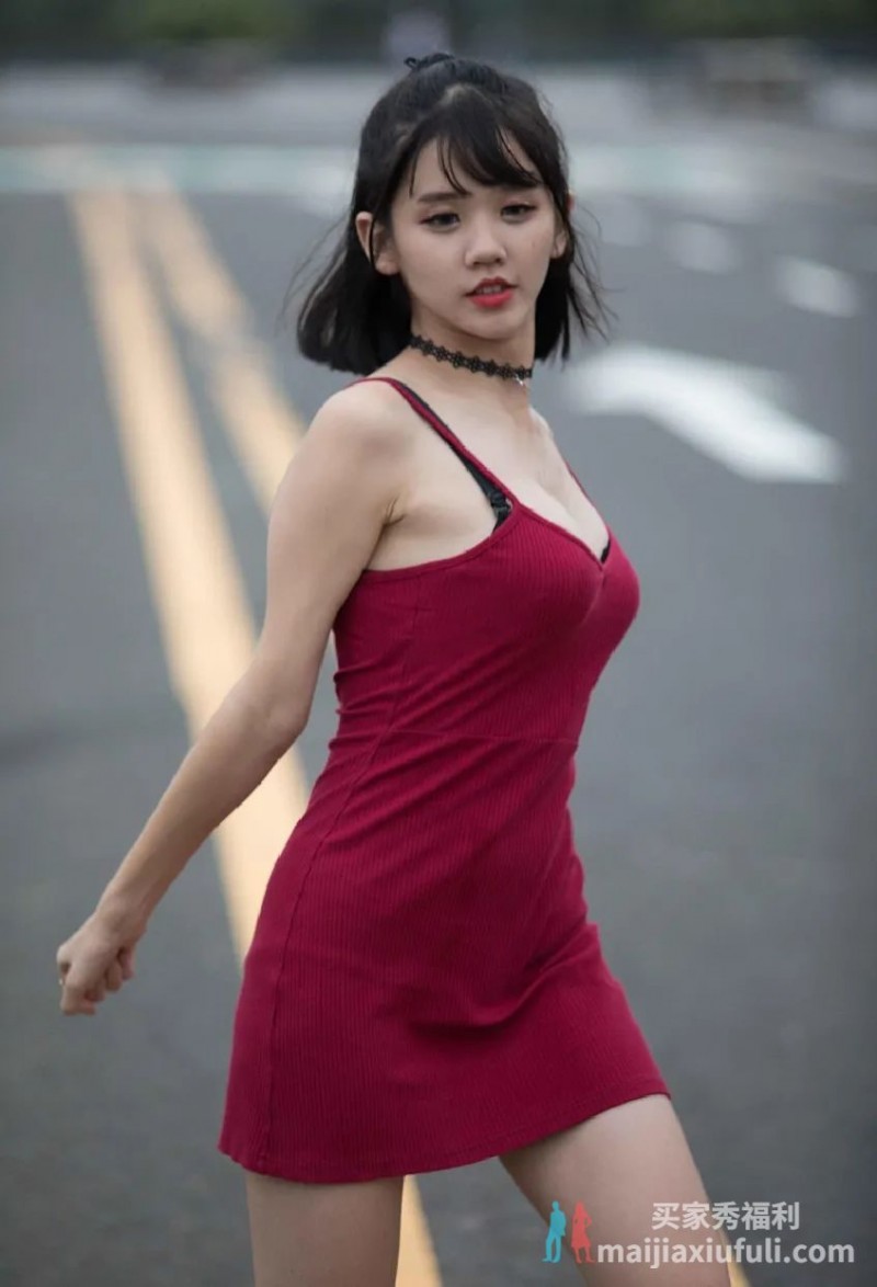 网红井川里予官宣分手,终于和摩托男分了!受男友影响风格突变。