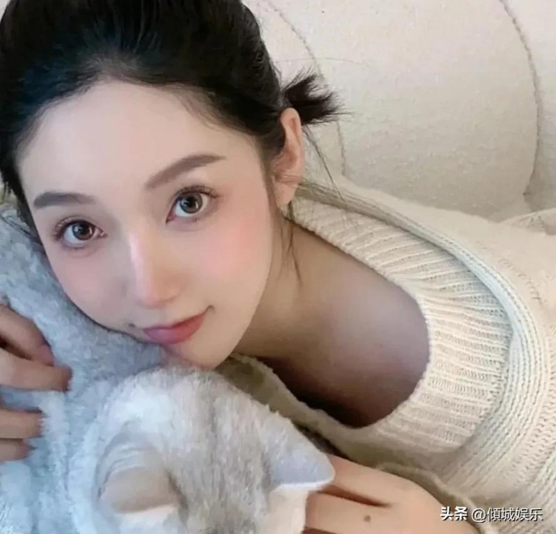 都美竹被曝用“身体”做交易换角色,聊天记录曝光,曾千元选男模
