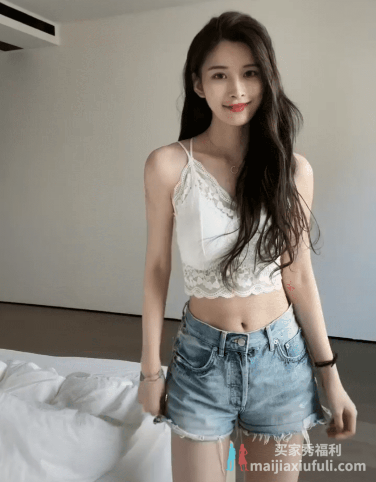 斗鱼“白菜MM”官宣恋情,自曝偷偷谈了恋爱,晒出与男友亲密合照