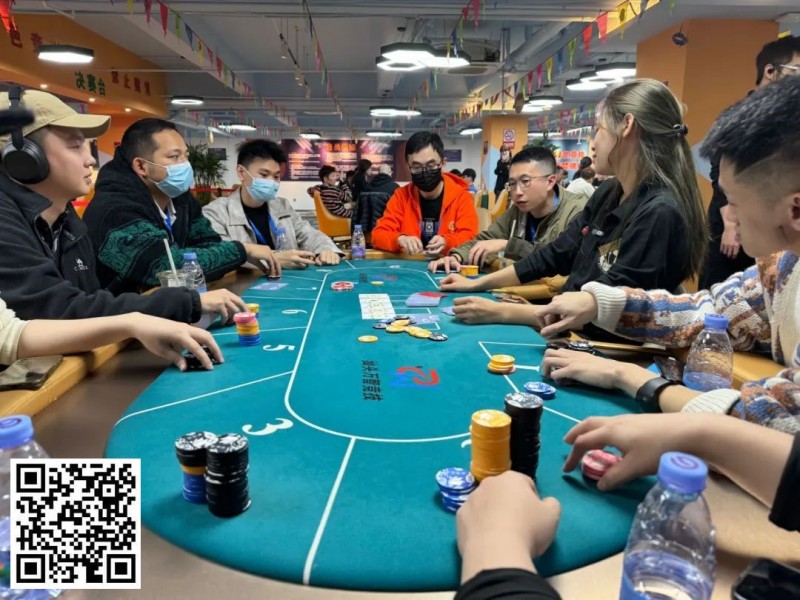 【EV撲克】汕头南湾杯|Set到底顶不顶的住?老陈26.9W记分牌荣登主赛D组CL,DAY1共63人晋级第二轮