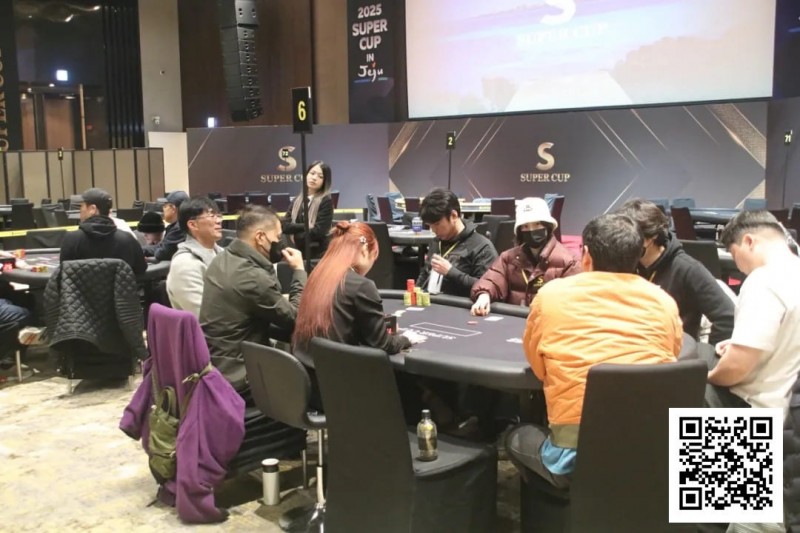 【EV撲克】恭喜韩国选手KIM WON JUNG顺利夺取开幕赛冠军玉瓶!JEJU杯A组热火吸引86人次11人晋级! SUPER CUP济州