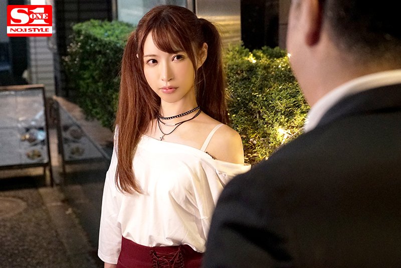 豪放D奶女暗示「有空來我家摸摸看」　他煩惱該不該衝…網友正反大亂戰！