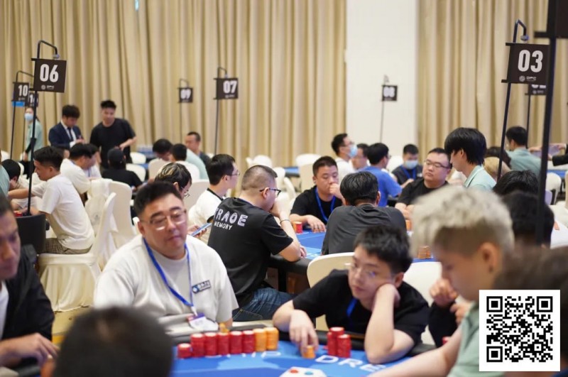 【EV撲克】DPC圆梦杯|危邵坚领衔16人晋级主赛决赛,唯一女选手章艺以120w记分牌成功晋级