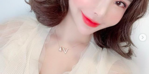 【EV女孩】深水炸彈出沒！南韓小仙子「아라」美豔動人，「兇猛肉球」漂浮水面太猖狂～